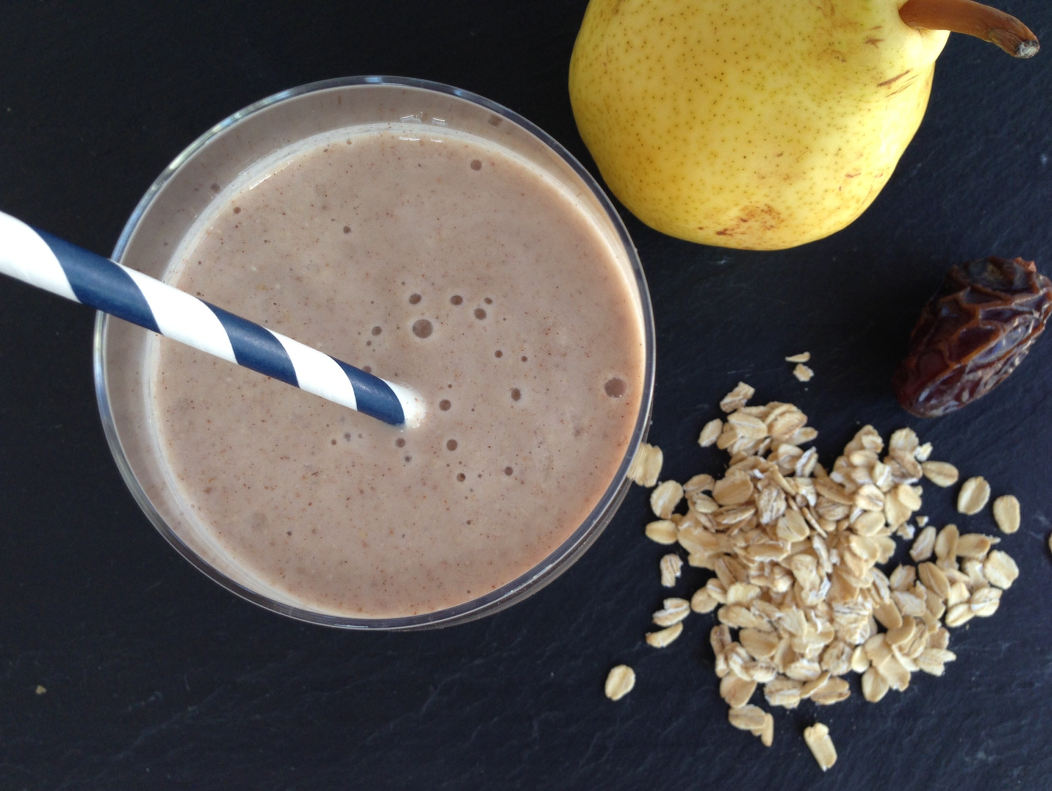 Creamy Oat Breakfast Smoothie